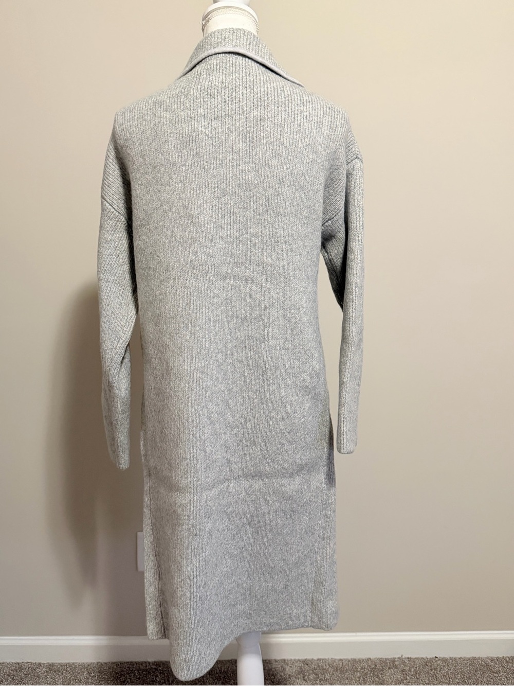 One Grey Day Revolve Relaxed fit Knit Gray Long Cardigan Jacket size medium NWT - Picture 3 of 11